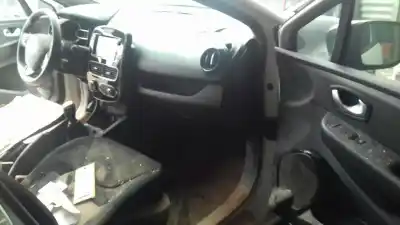 Veículo de Sucata renault clio iv clio iv do ano 2019 alimentado 