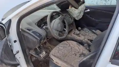 Sloopvoertuig ford focus lim. (cb8) trend van het jaar 2015 aangedreven av6q