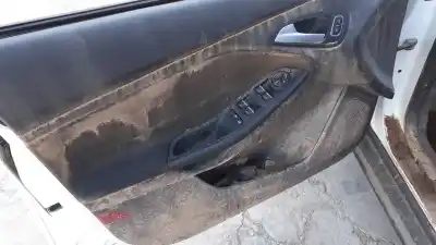 Sloopvoertuig ford focus lim. (cb8) trend van het jaar 2015 aangedreven av6q