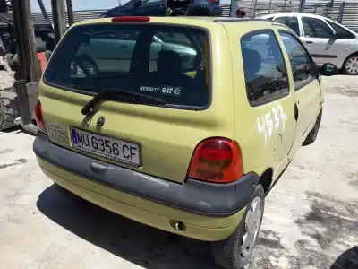 Veicolo di demolizione renault twingo (co6) d4f702 dell'anno 1999 alimentato d7fb700
