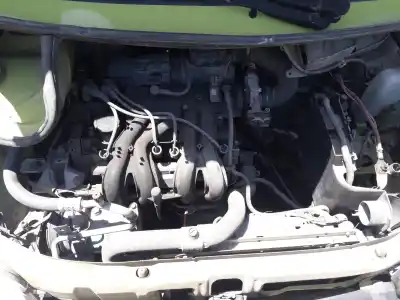 Veicolo di demolizione renault twingo (co6) d4f702 dell'anno 1999 alimentato d7fb700