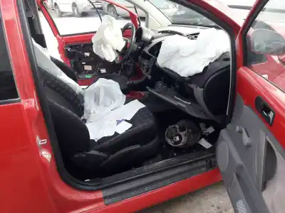 Veículo de Sucata volkswagen new beetle (9c1, 1c1) gasolina 2001 3p do ano 1999 alimentado alh