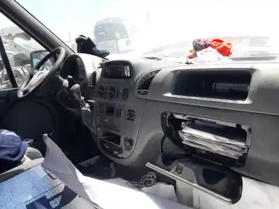 Veículo de Sucata mercedes-benz sprinter 02.00 -> caja cerrada 413 cdi (904.662) do ano 2003 alimentado 611981