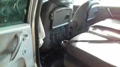 Veículo de Sucata citroen xsara picasso citroen xsara picasso hdi 110fap lx plus do ano 2005 alimentado rhy