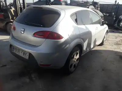 Здавання транспортного засобу seat leon (1p1) reference року 2007 потужний bxe