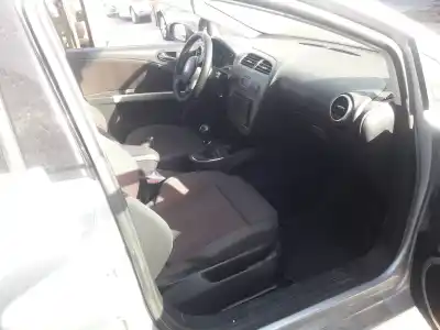 Здавання транспортного засобу seat leon (1p1) reference року 2007 потужний bxe