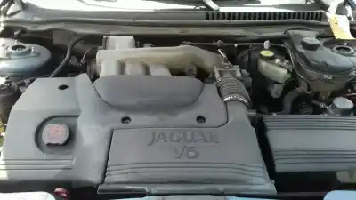 Scrapping Vehicle jaguar x-type 2.5 v6 of the year 2001 powered xb