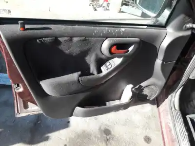 Veicolo di demolizione opel corsa c corsa c gasolina dell'anno 2003 alimentato z12xe