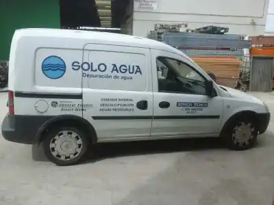 Sloopvoertuig OPEL COMBO Edition Blue Line van het jaar 2004 aangedreven FGP