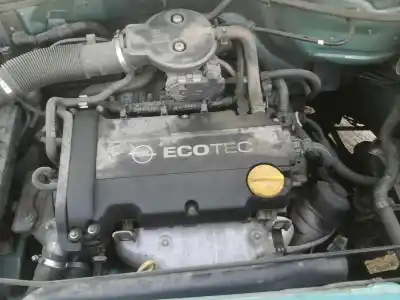 Sloopvoertuig opel corsa c elegance van het jaar 2002 aangedreven z12xe