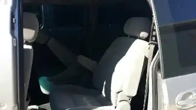 Vehicul casat kia carnival ii 2.9 cdri ex al anului 2004 alimentat j3