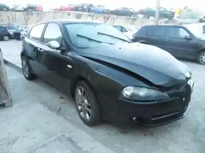 Hurda Aracı ALFA ROMEO 147 (190)  Yılın 2007 güçlü AR37203