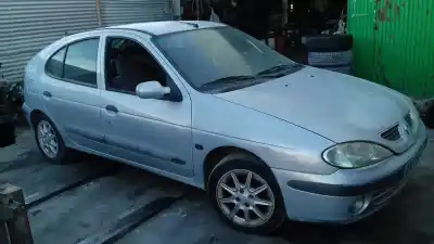 Sloopvoertuig renault megane i classic (la0) k4j750 van het jaar 1999 aangedreven k4j750
