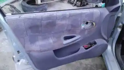 Sloopvoertuig renault megane i classic (la0) k4j750 van het jaar 1999 aangedreven k4j750