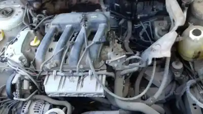 Sloopvoertuig renault megane i classic (la0) k4j750 van het jaar 1999 aangedreven k4j750