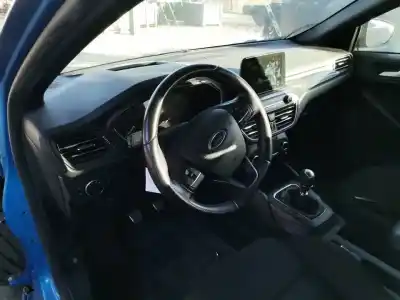 Sloopvoertuig ford focus lim. black&red van het jaar 2018 aangedreven b7da