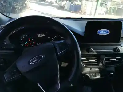 Sloopvoertuig ford focus lim. black&red van het jaar 2018 aangedreven b7da