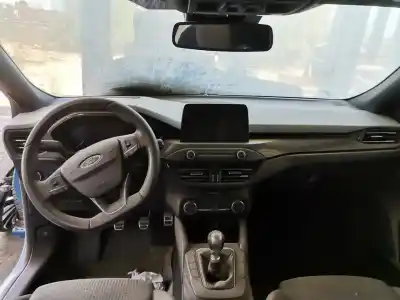 Sloopvoertuig ford focus lim. black&red van het jaar 2018 aangedreven b7da