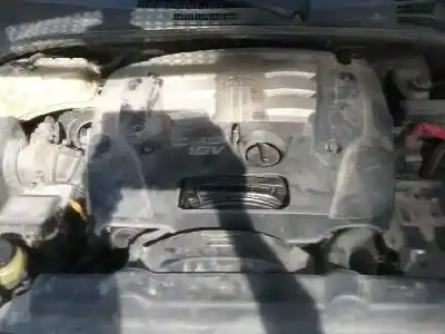 Veículo de Sucata KIA SORENTO 2.5 CRDi Concept do ano 2004 alimentado D4CB