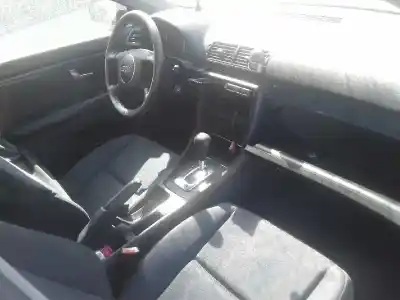 Sloopvoertuig AUDI A4 B6 (8E2) 2.0 van het jaar 2001 aangedreven ALT