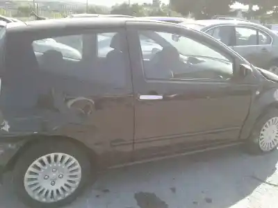 Veículo de Sucata citroen c2 empresa do ano 2004 alimentado 8hx