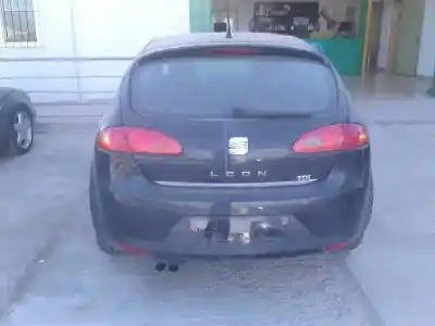 Veicolo di demolizione SEAT LEON (1P1) 2.0 TDI 16V dell'anno 2006 alimentato BKD