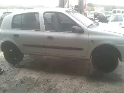 Утилизация автомобиля RENAULT CLIO II FASE II (B/CB0) Societe Generique года 2002 питание K9K A7