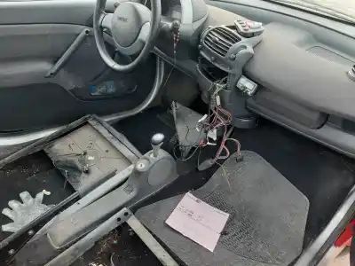 Veicolo di demolizione smart coupe básico (45kw) dell'anno 2004 alimentato 