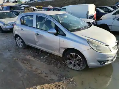 Veicolo di demolizione opel corsa d ´´111 years´´ dell'anno 2008 alimentato z13dtj