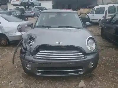 Sloopvoertuig bmw mini (r56) cooper d van het jaar 2001 aangedreven 9hzdv6ted4