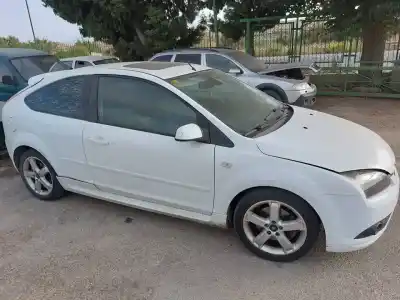 Veículo de Sucata ford focus berlina (cap) ambiente (d) do ano 2007 alimentado kkda
