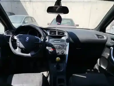 Здавання транспортного засобу citroen ds4 (nx_) 1.6 hdi 110 року 2011 потужний 9hrdv6c