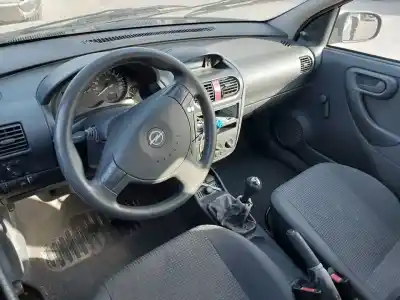 Scrapping Vehicle opel corsa c (x01) 1.0 (f08, f68) of the year 2002 powered z10xe