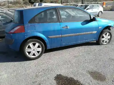 Sloopvoertuig RENAULT MEGANE II BERLINA 5P 1.5 dCi Diesel 82 CV / 60 KW van het jaar 2001 aangedreven K9K