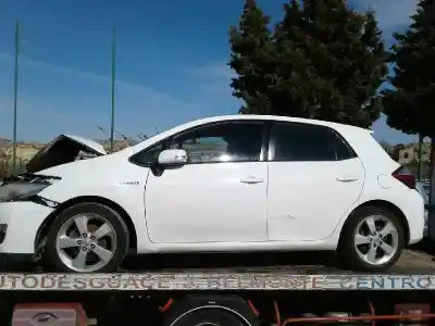 Veículo de Sucata toyota auris hybrid active do ano 2011 alimentado 2zrfxe