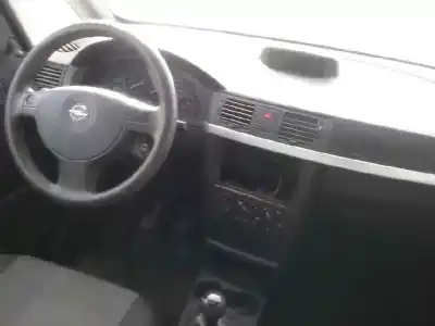 Veicolo di demolizione opel meriva blue line dell'anno 2001 alimentato y17dt