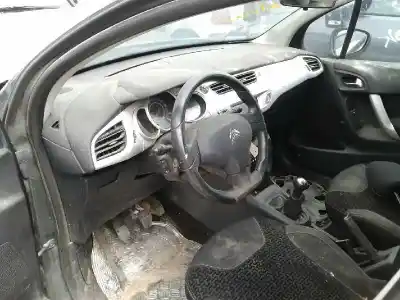 Veicolo di demolizione citroen c3 selection dell'anno 2001 alimentato 8hrdv4c