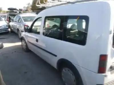 Veicolo di demolizione OPEL COMBO Familiar dell'anno 2004 alimentato Z13DT