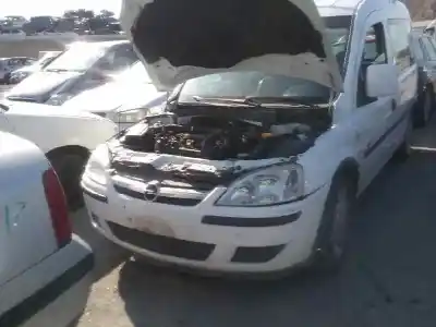 Veículo de Sucata opel combo familiar do ano 2004 alimentado z13dt