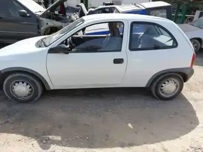 Veicolo di demolizione opel corsa b base dell'anno 1994 alimentato c12nz