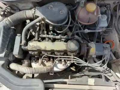 Veicolo di demolizione opel corsa b base dell'anno 1994 alimentato c12nz