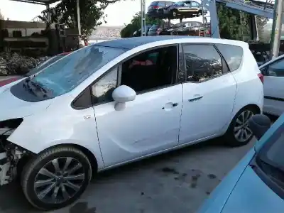 Veículo de Sucata opel meriva b excellence do ano 2013 alimentado a17dts
