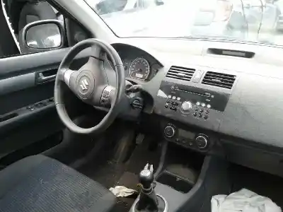 Здавання транспортного засобу suzuki swift berlina (mz) glx року 2008 потужний m13a