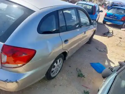 Veículo de Sucata kia rio ls berlina do ano 2003 alimentado a3d