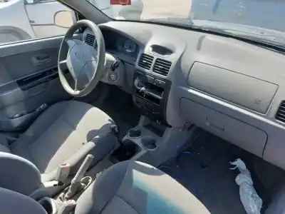 Veículo de Sucata kia rio ls berlina do ano 2003 alimentado a3d