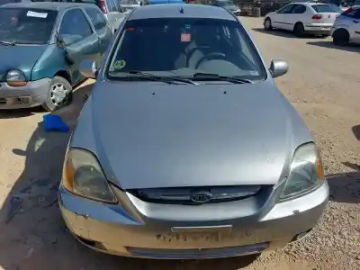 Veículo de Sucata kia rio ls berlina do ano 2003 alimentado a3d