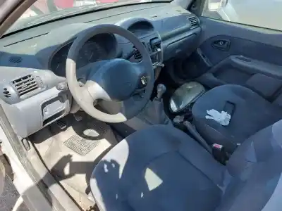 Здавання транспортного засобу renault clio ii fase i (b/cbo) 1.9 dti diesel 80 cv / 59 kw року 2003 потужний f9q h7