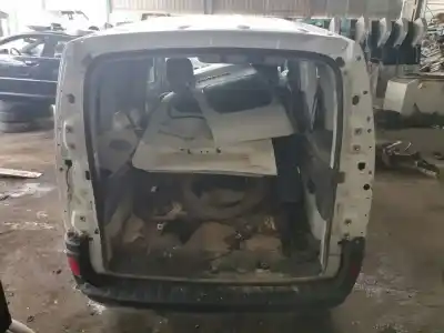 Veicolo di demolizione renault kangoo be bop 106 cv / 78 kw dell'anno 2001 alimentato 