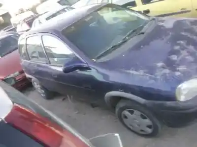 Veicolo di demolizione OPEL CORSA B Fresh dell'anno 1995 alimentato C14NZ