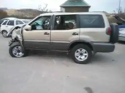 Véhicule à la ferraille nissan                                             terrano/terrano.ii (r20)                                                                                                                                                                                                                                   aventura                                                                                                                                                                                                                                                   de l'année 2006 alimenté zd30